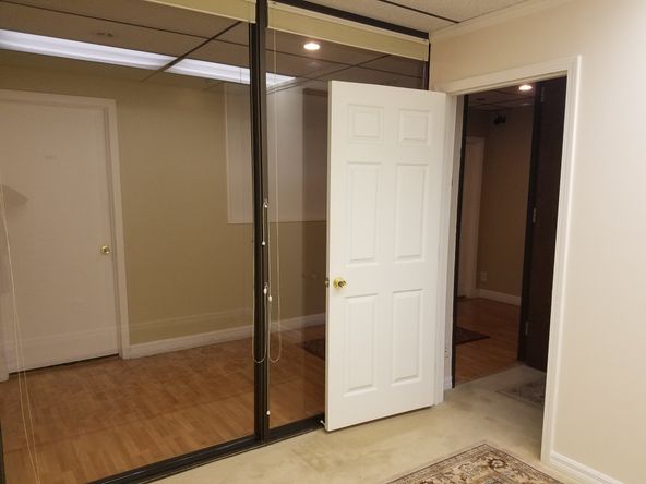 2 ROOM PRIVATE OFFICE ON GROUND FLOOR. FREE PARKING. VERY CENTRAL